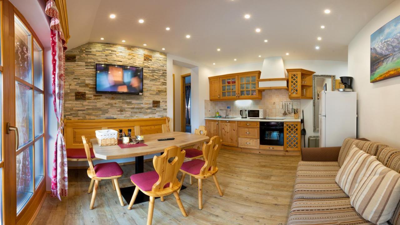 Apartments In Villa Flora Apartment